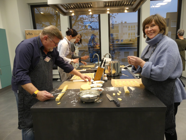 2022 11 30 VHS Keksebacken 600
