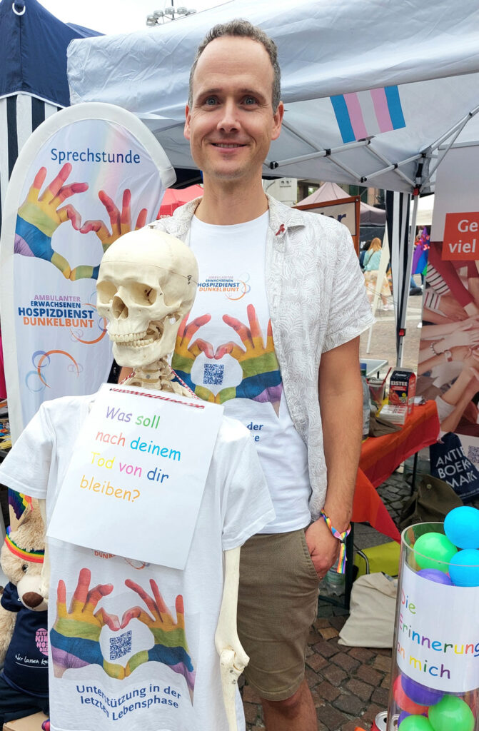 Hospizdienst Dunkelbunt CSD 2
