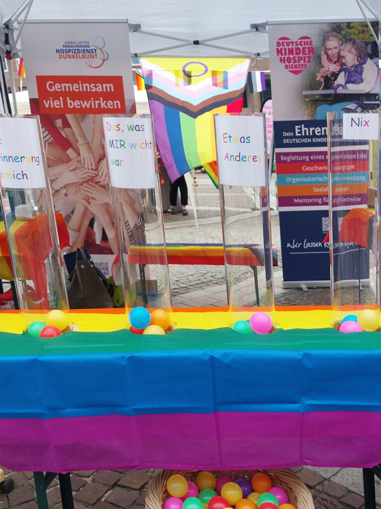 Hospizdienst Dunkelbunt CSD 3